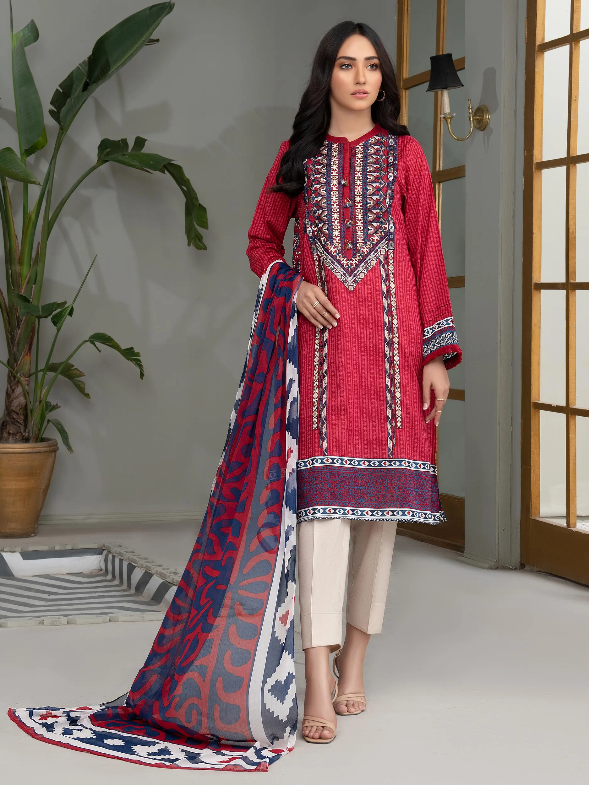 2 Piece Lawn Suit-Embroidered (Unstitched)