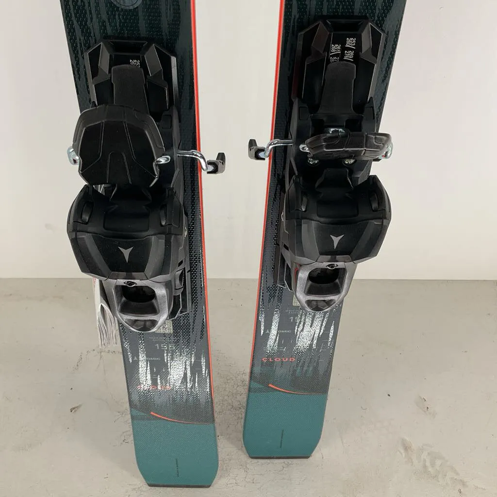 2024 Atomic Cloud Q11 w/ Atomic M10 Bindings