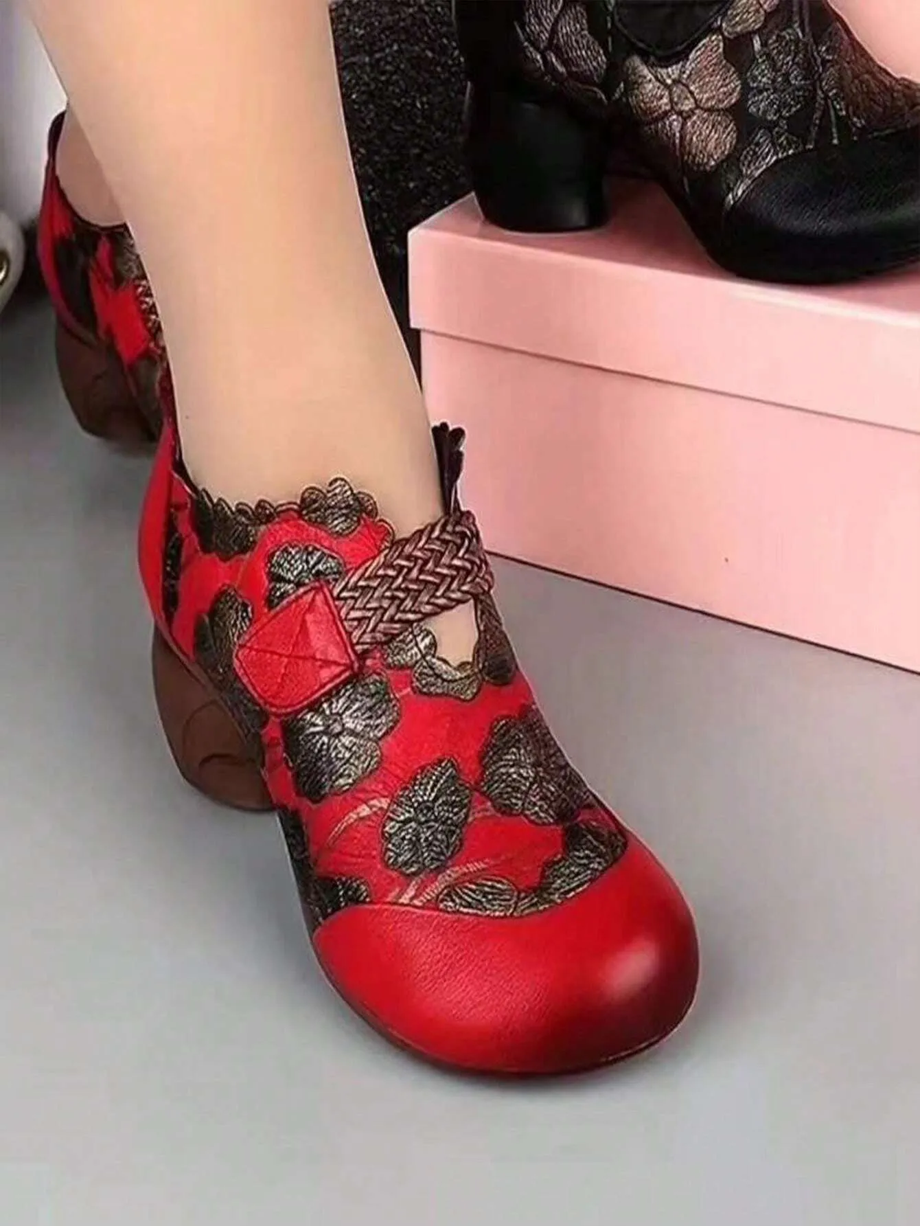 2024 Spring New Low Chunky Heel Casual Women Shoes Bohemian Print Flats Comfortable Middle-Aged Mothers