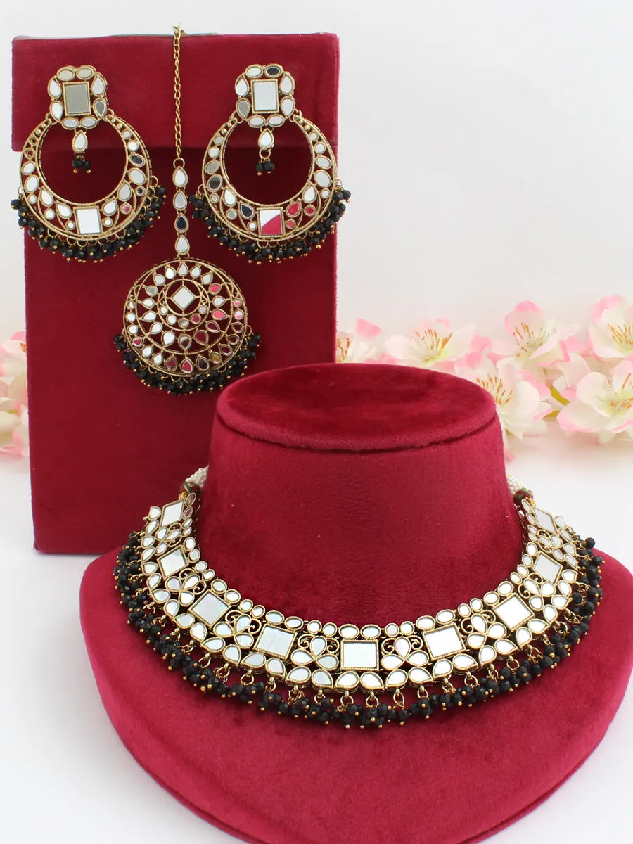 Amyra Mirror Necklace Set