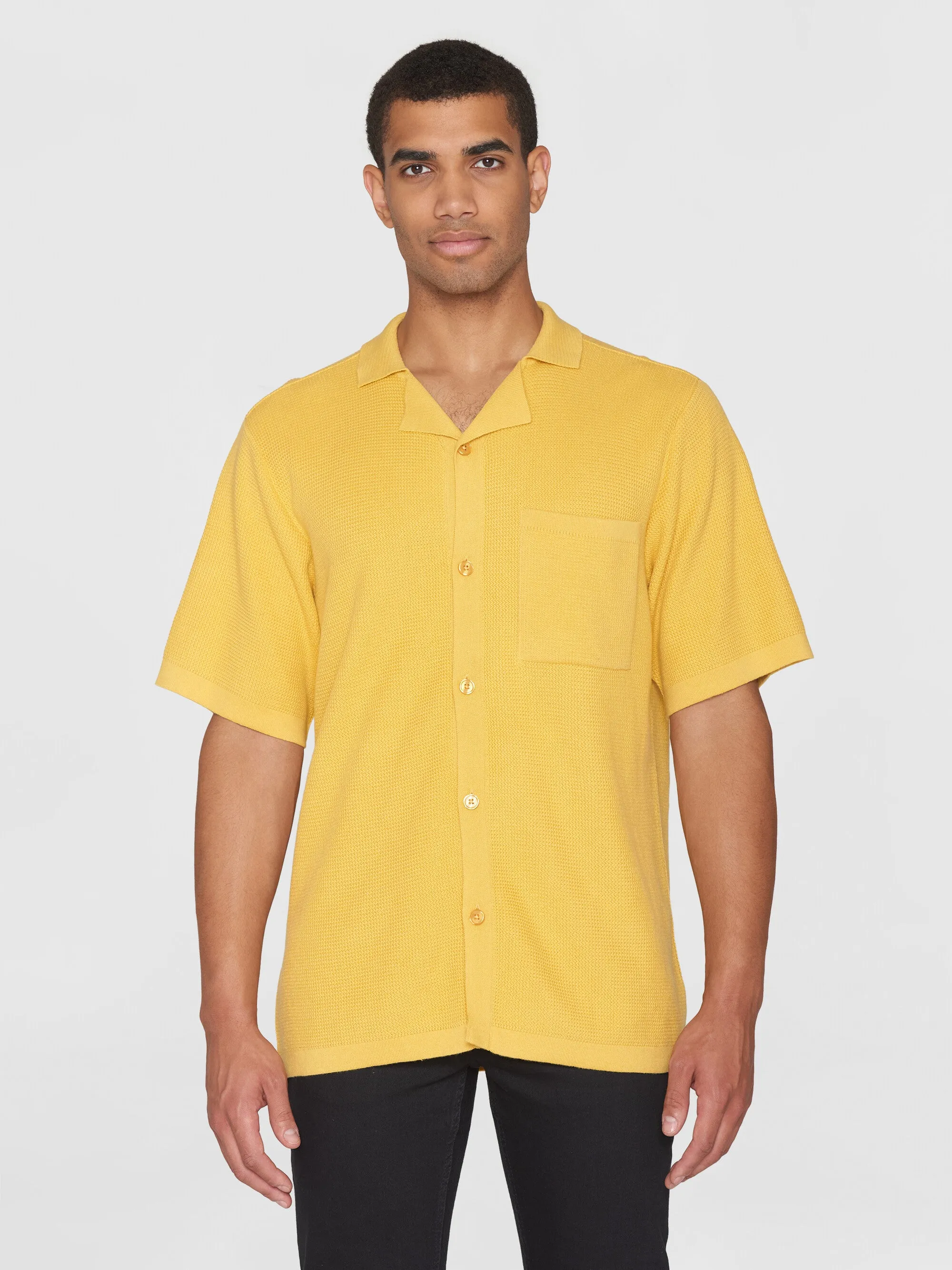 Boxy short sleeve structured knitted shirt - Regenerative Organic Certified™ - GOTS/Vegan - Misted Yellow