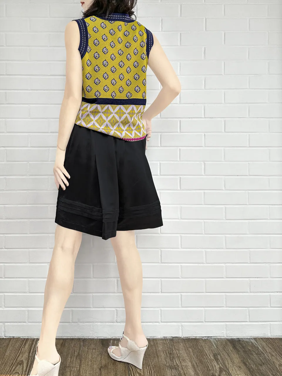 Citron Yellow Mosaic Pattern Knitted Sleeveless V-neck Sweater