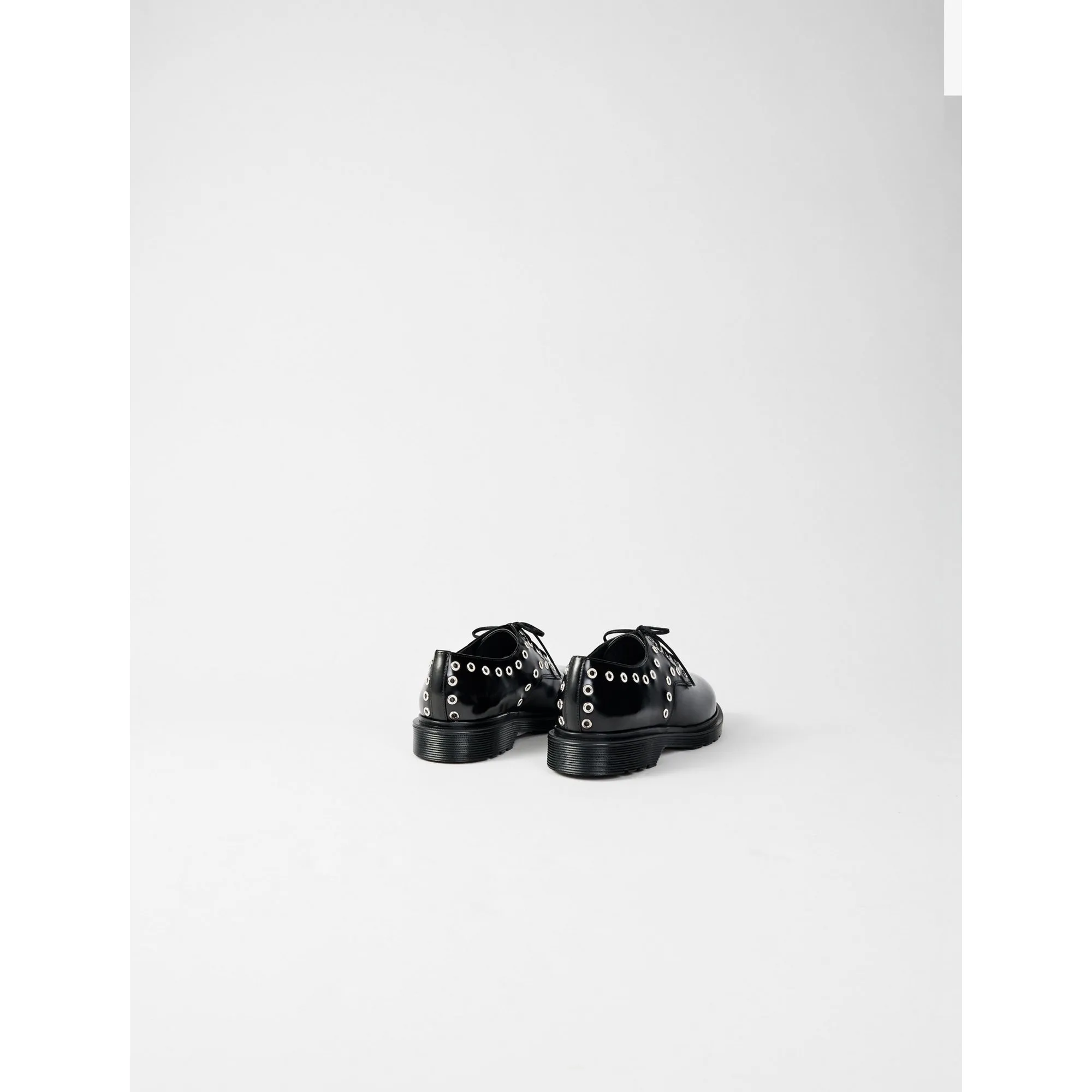 Frankloweyelet Footwear - Black