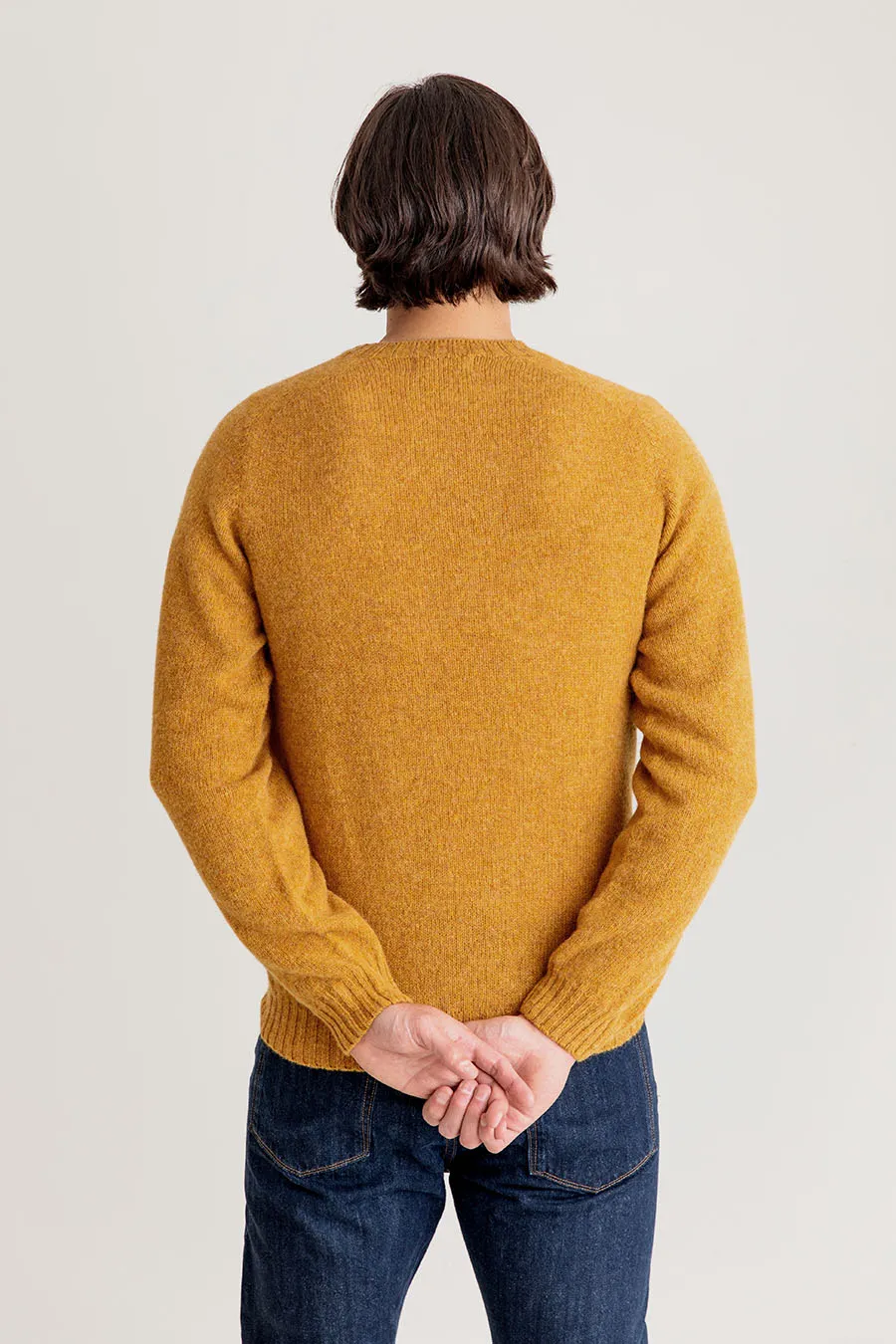 Mens Seamless Saddle Shoulder Shetland Jumper - Dark Mustard