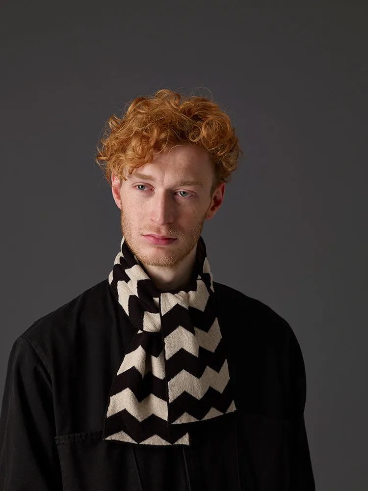 Small Zigzag Scarf Black & Golden Eye Sample Sale