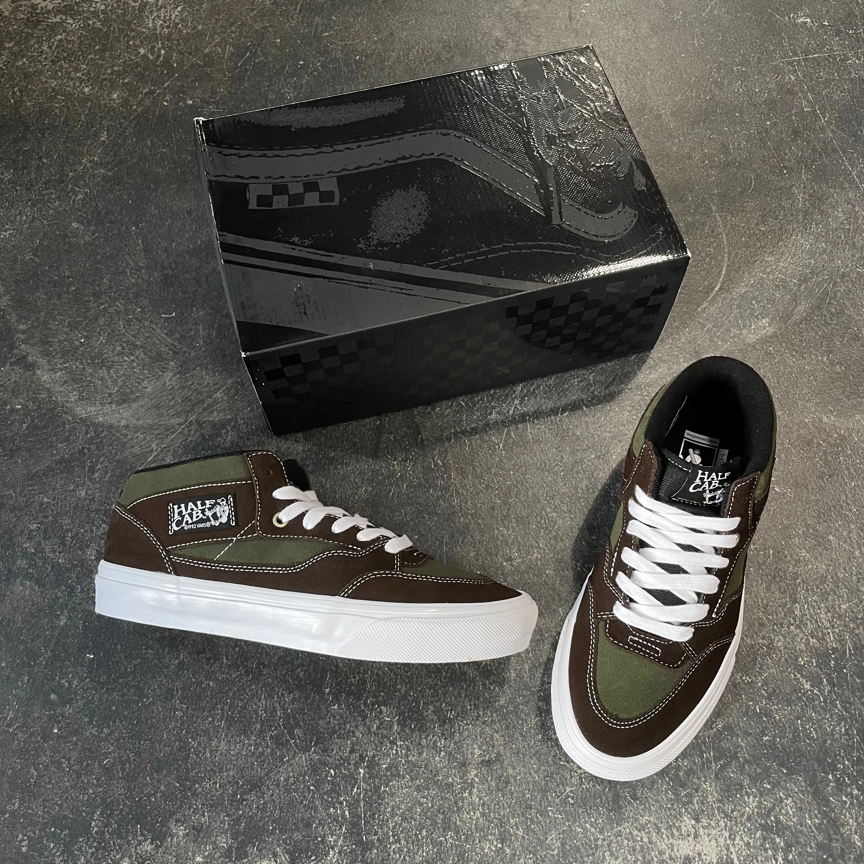 Vans Skate Half Cab 92 VCU Dark Brown/White SALE